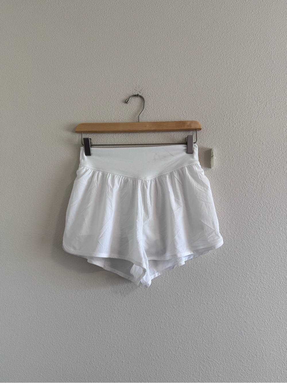 NWT AERIE Women's White Athletic Skort Shorts